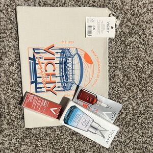 Vichy Red and Blue Skincare Serum & Face Oil Set